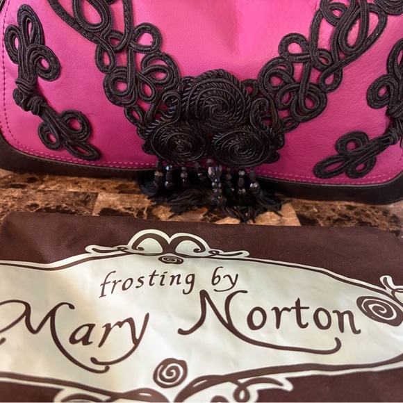 Elegant Purple and Black Mary Norton Women's Bag - Picture 6 of 6